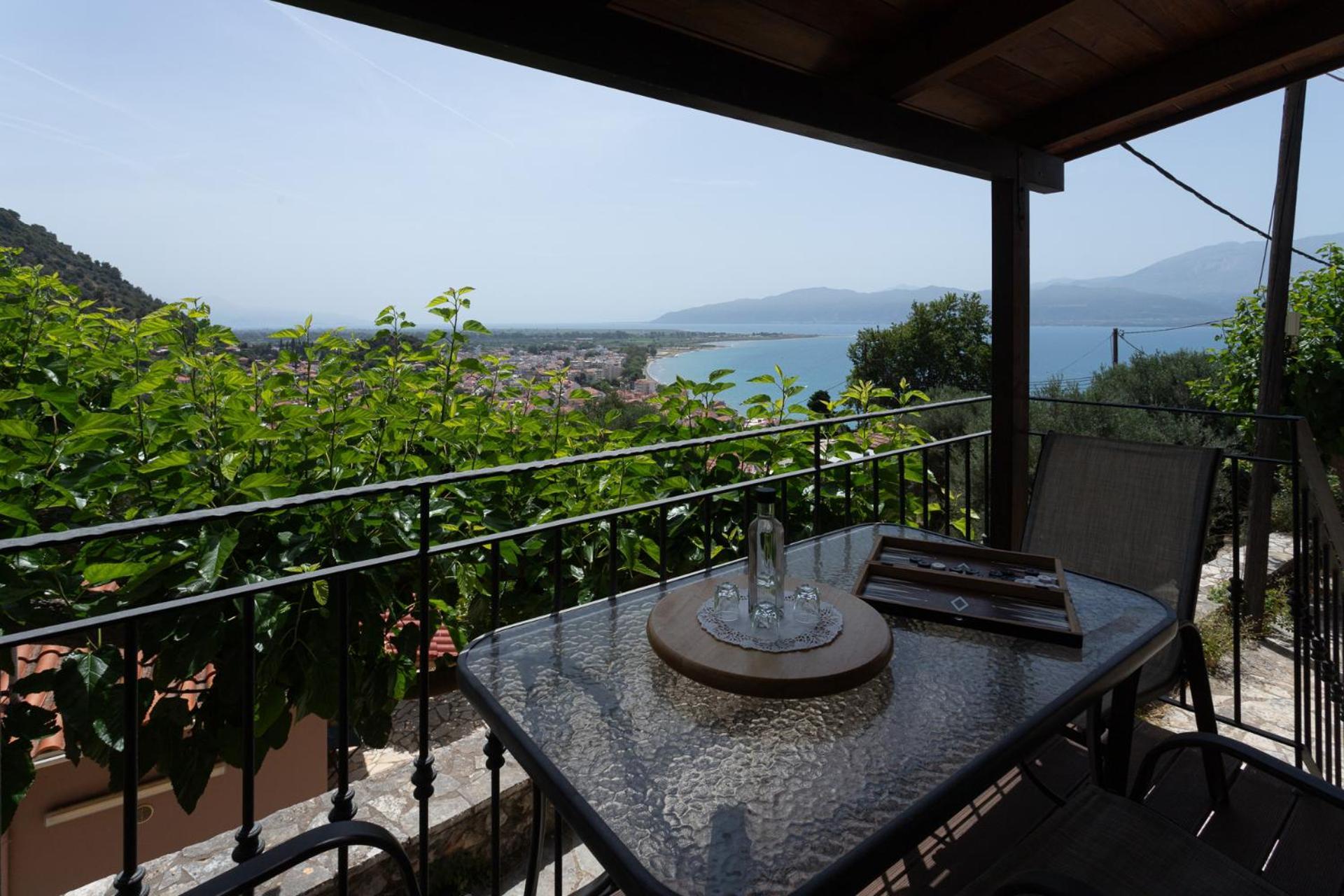 To Spiti Sto Castro Appartement Nafpaktos Buitenkant foto